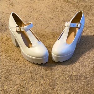 White, Chunky heels